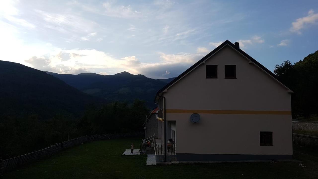 Guest House Trojani Lepushe Экстерьер фото